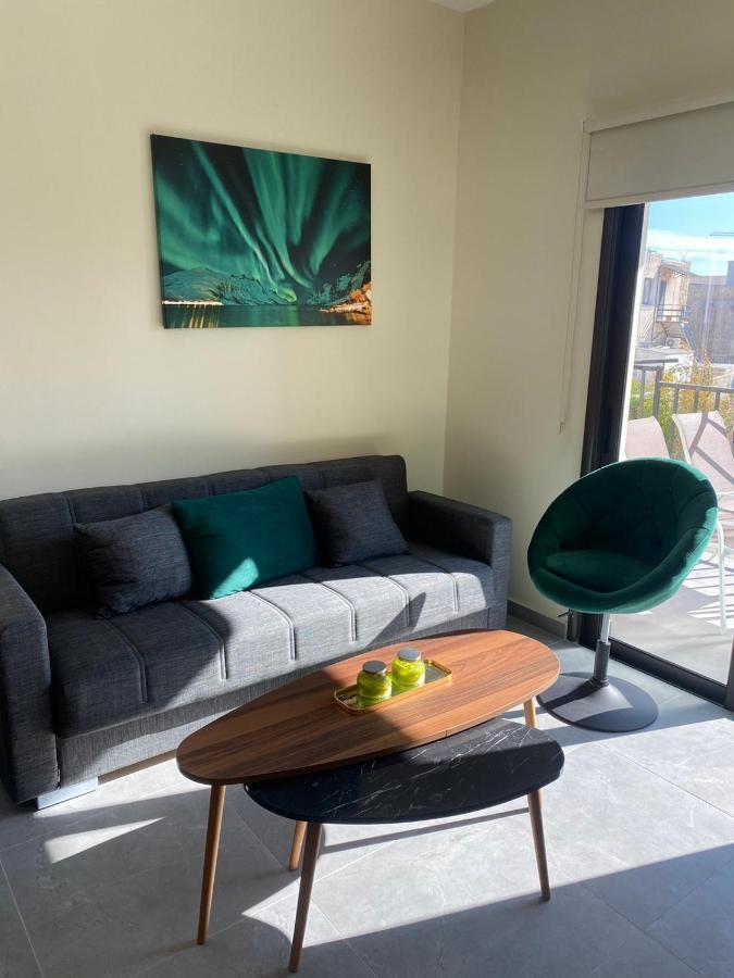 Two Bedroom Apartment, No 101, By Imh Travel & Tours Appartement Paphos