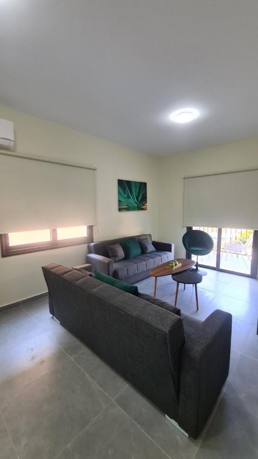 Two Bedroom Apartment, No 101, By Imh Travel & Tours Appartement