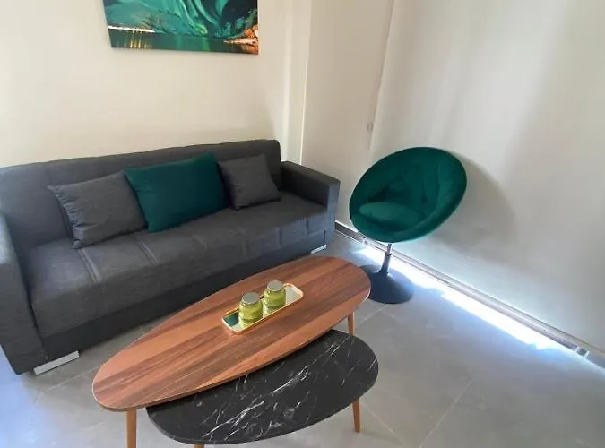 Central Two Bedroom Apartment, No 101, By Imh Travel & Tours